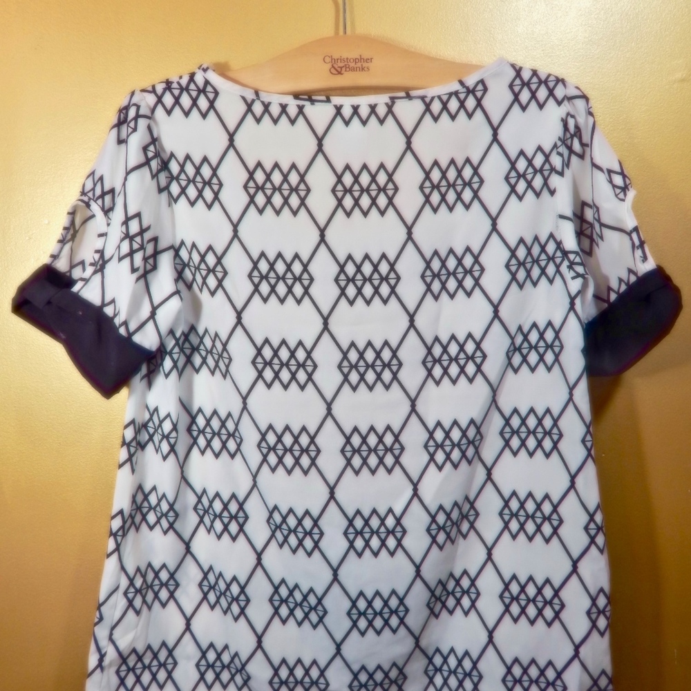 Francesca’s Pattern Shirt - Picture 3 of 3